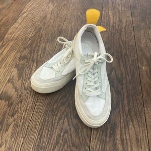 Oncept Women's Leather London Sneaker - White - Mint - 8.5